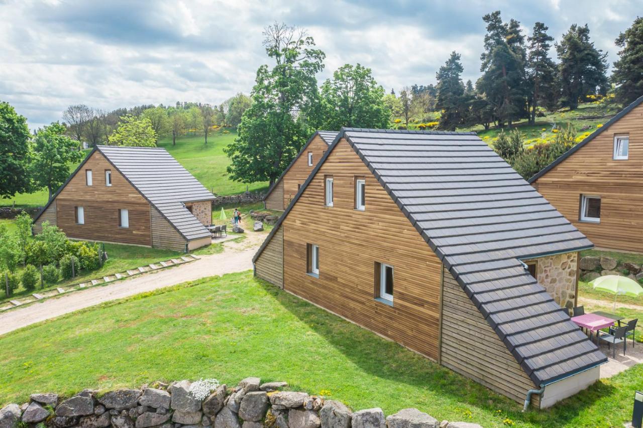 Village De Gites Les Chalets De L'Aubrac Aumont-Aubrac Zewnętrze zdjęcie