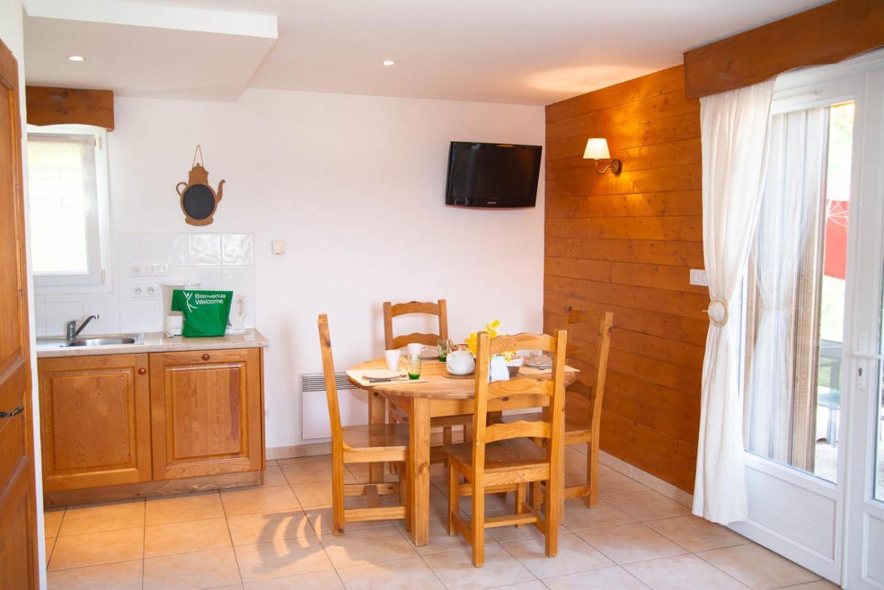 Village De Gites Les Chalets De L'Aubrac Aumont-Aubrac Zewnętrze zdjęcie